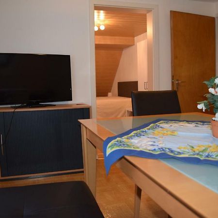 Outlet Fewo Metzingen Метцинген Экстерьер фото